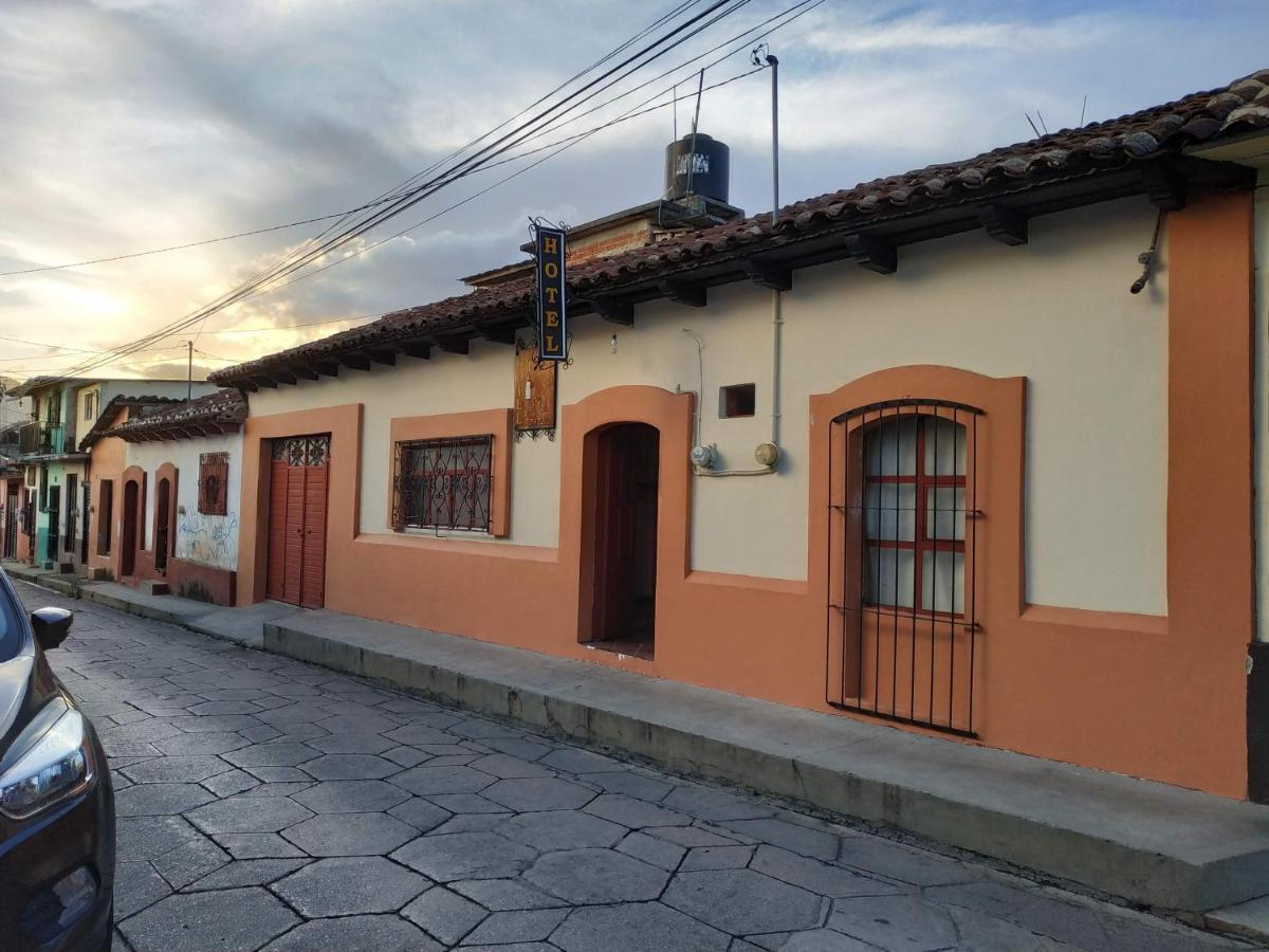 Hotel Alexandria San Cristóbal de Las Casas 외부 사진